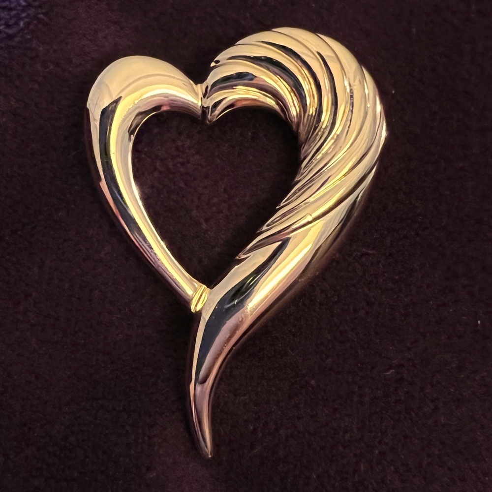 Gold Heart Brooch Pin